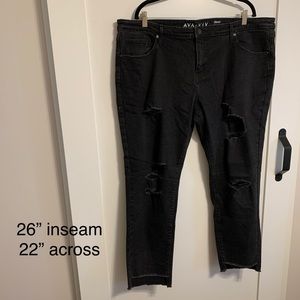 AVA & VIV cropped black jeans